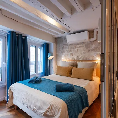 Champs Elysee Near President's Palace With And Ac Apartamento