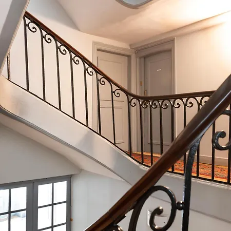 Apartment Champs Elysee Near President's Palace With And Ac